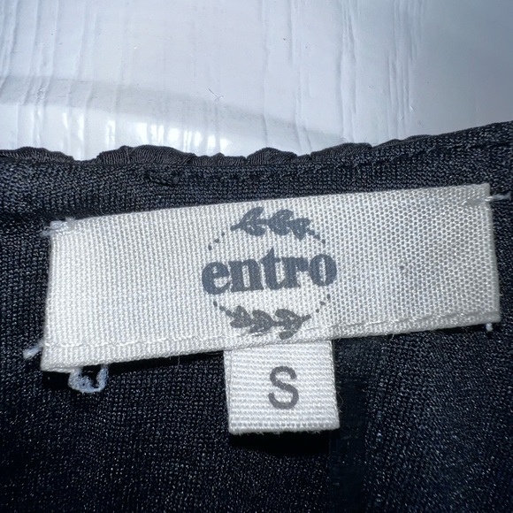Entro Brand, black, puffy sleeves, - Picture 4 of 6